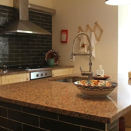 Vale Aguas Vivas, Odyssey House Villa
