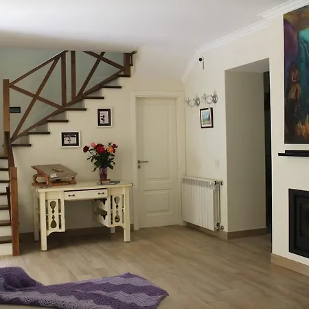 Vale Aguas Vivas, Odyssey House Villa *